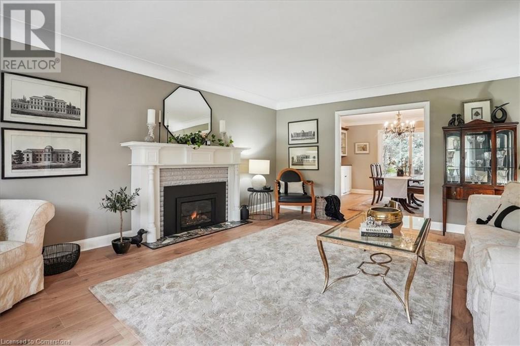 396 MAIN Street W