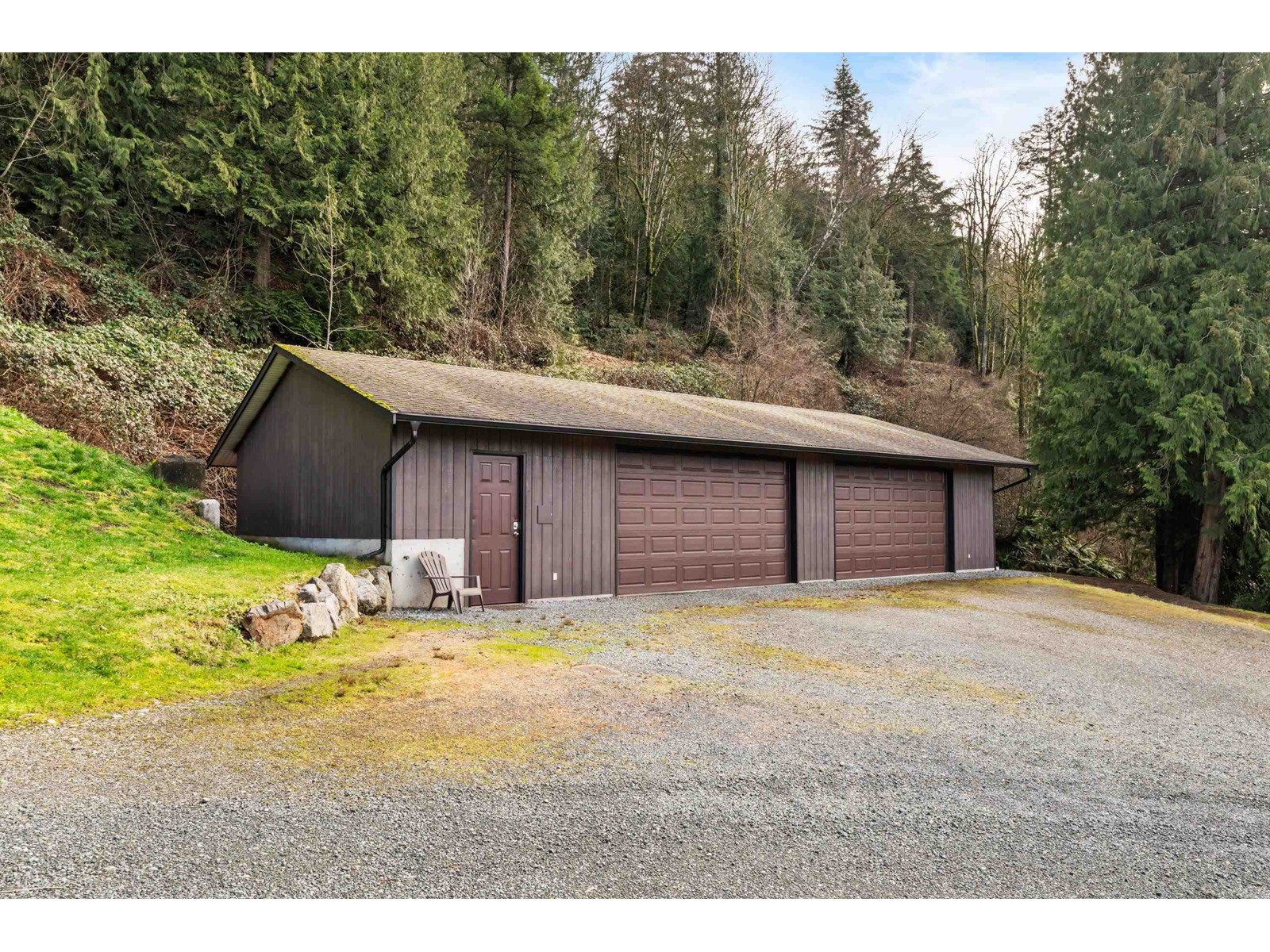 2220 TOLMIE ROAD