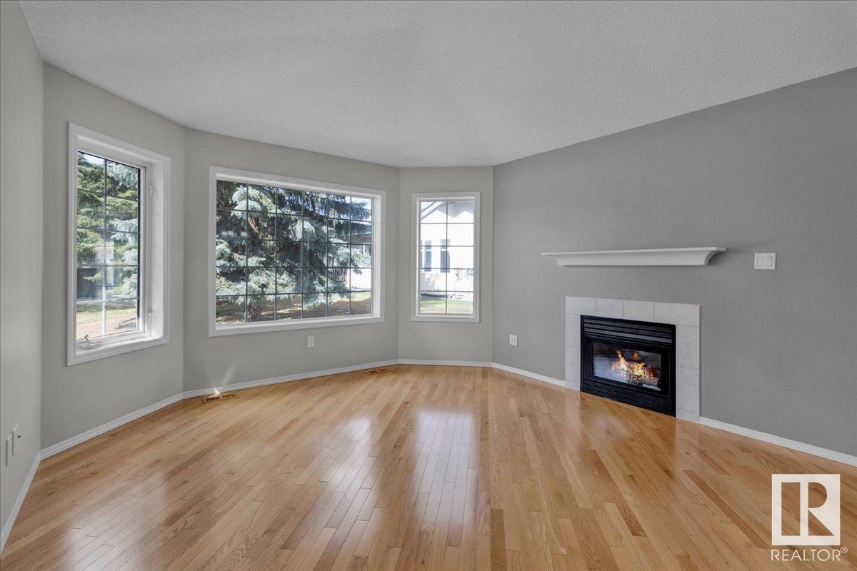 #124 215 BLACKBURN DR E SW