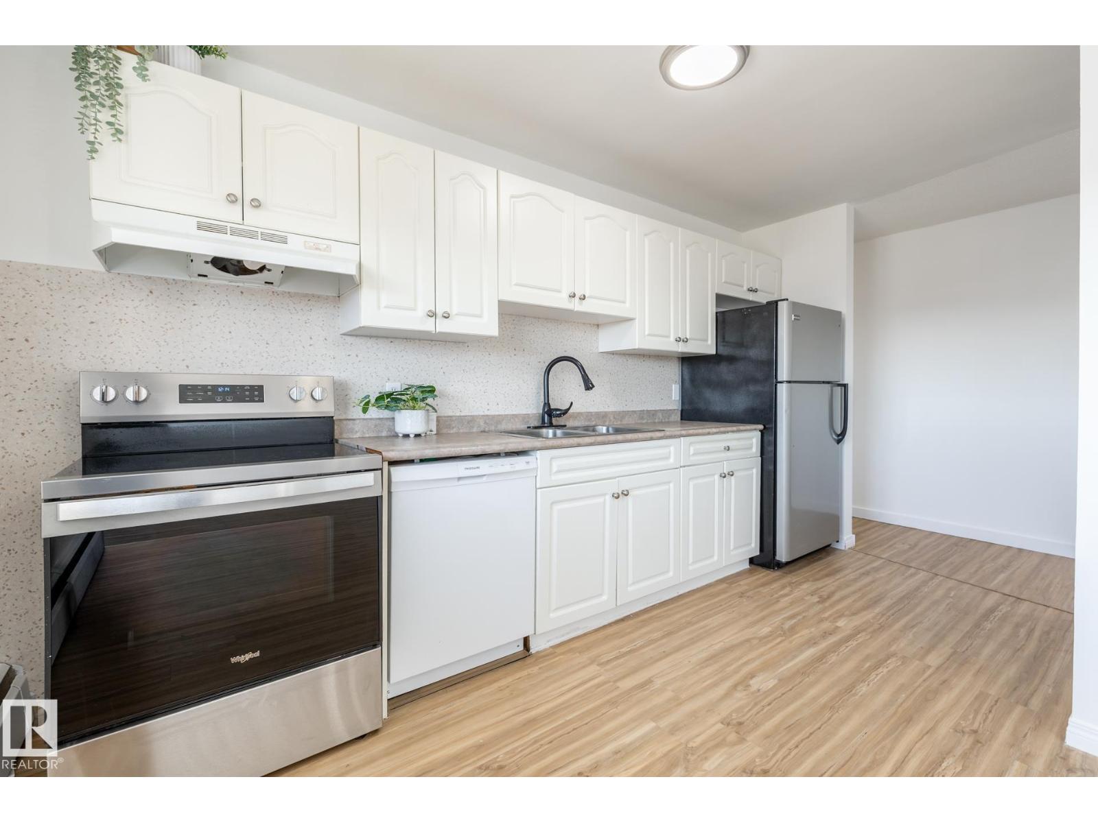 #502D 2908 116A AV NW