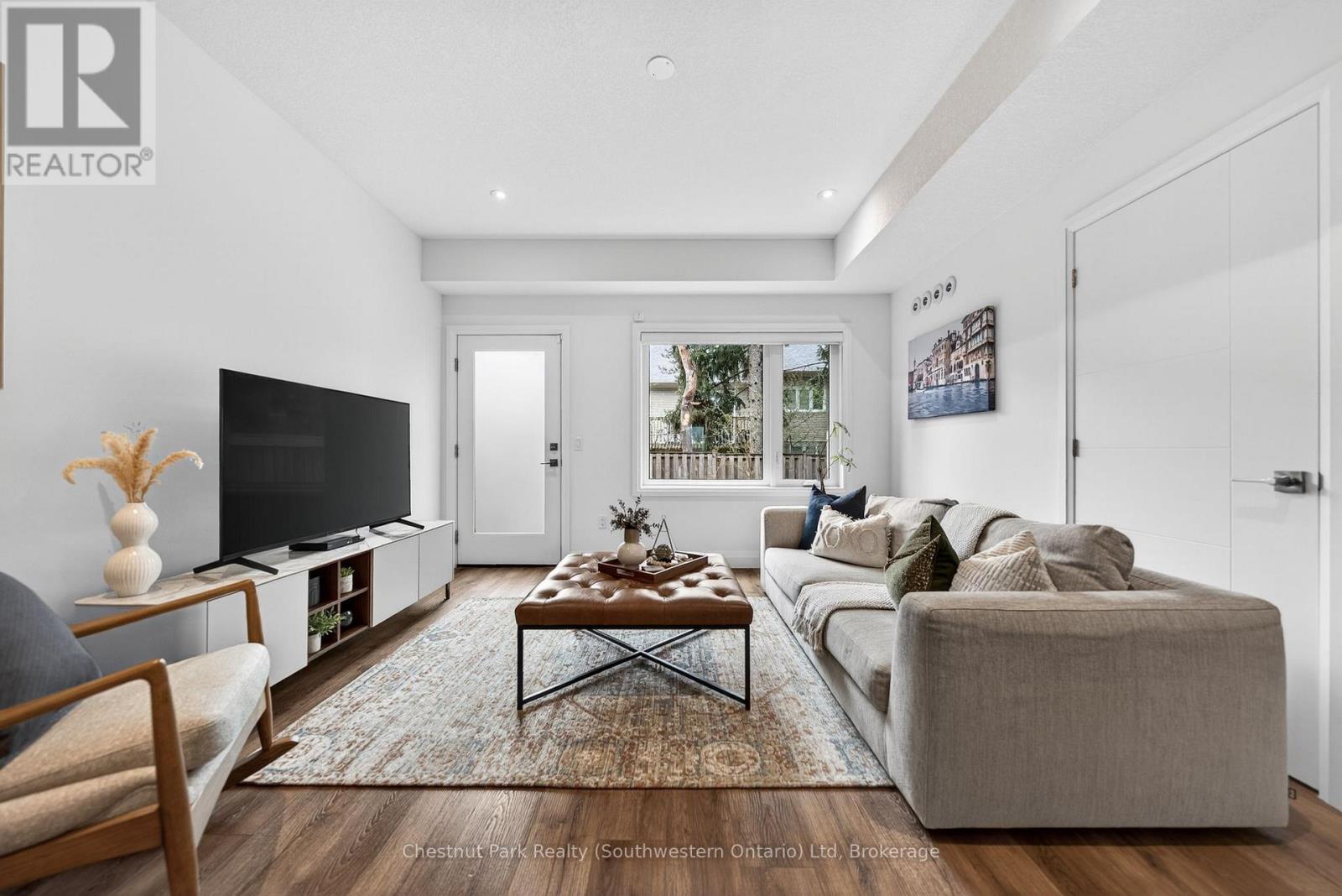 23 LILY LANE