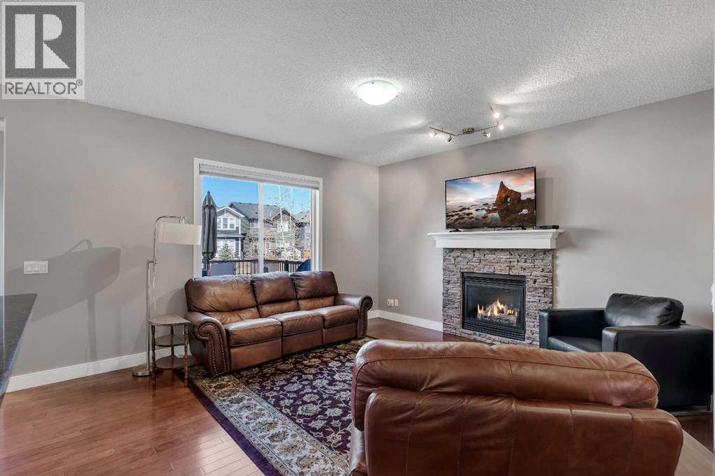 18 Silverado Skies Drive SW