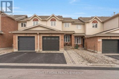 123 KINROSS PRIVATE Ottawa ON K2K3P9