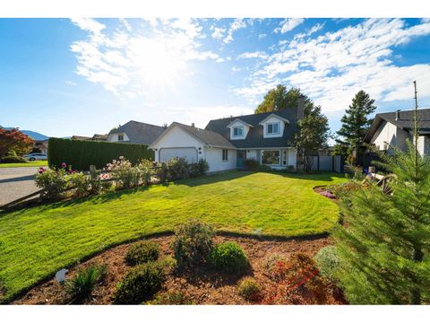 6527 SWANSON STREET|Sardis South Chilliwack BC V2R1R2