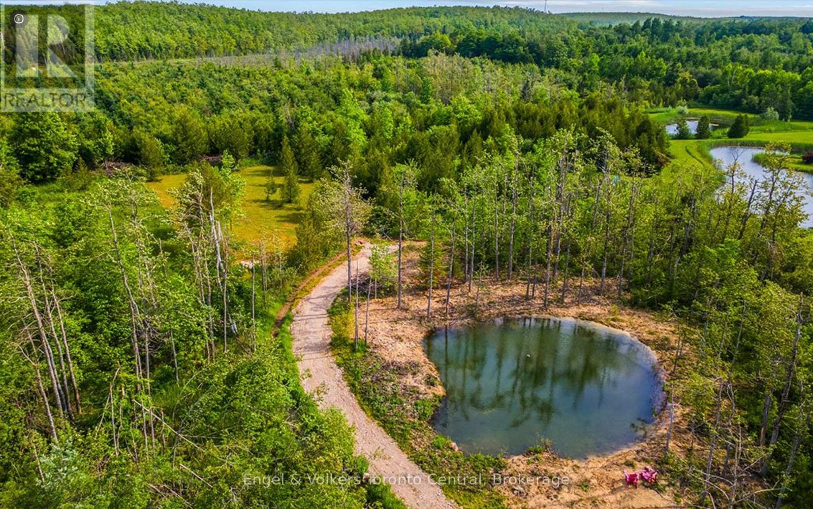 429571 8TH B CONCESSION