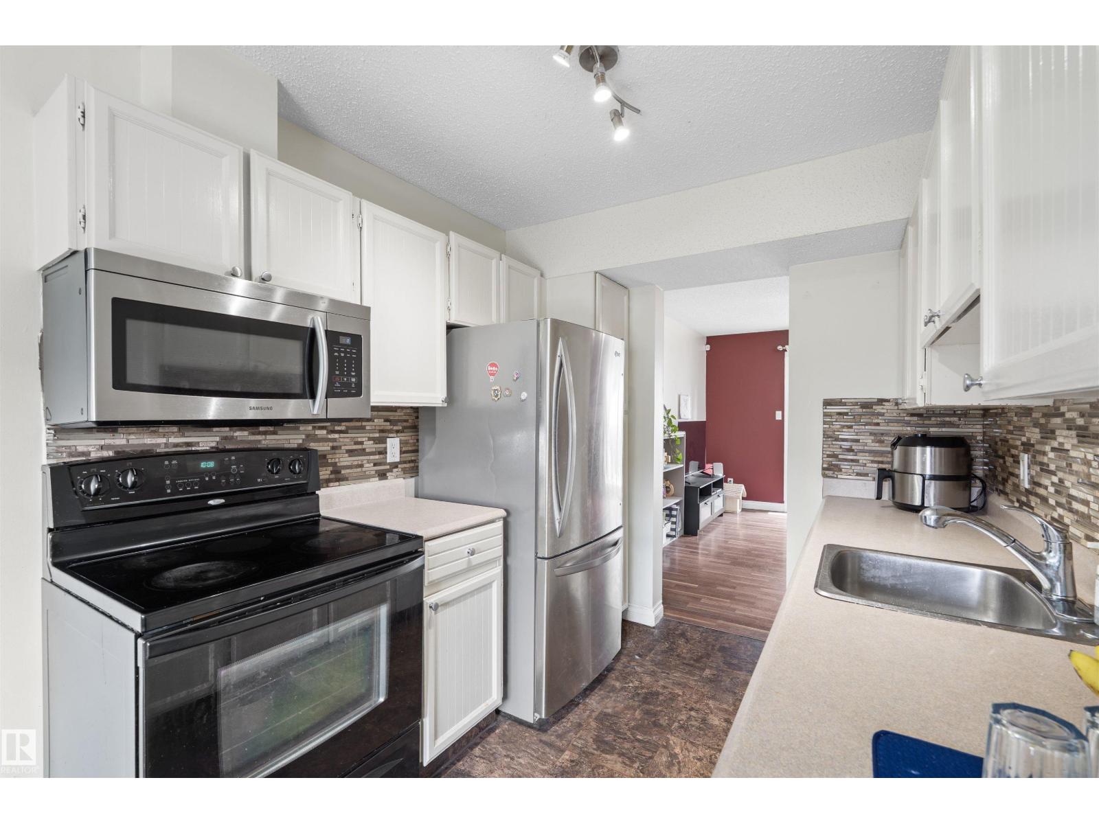173 TUDOR LN NW