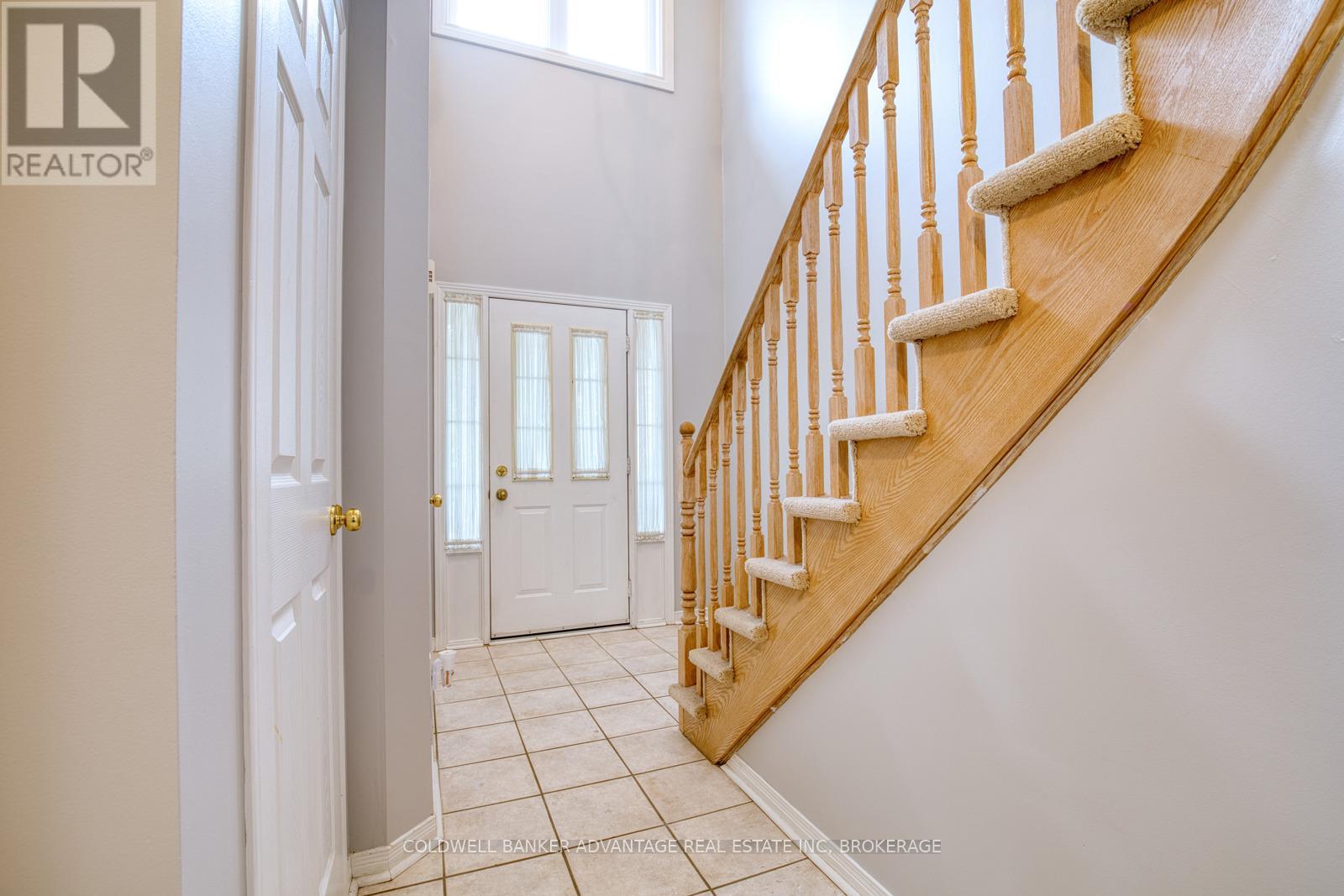 2 - 800 PARAMOUNT DRIVE