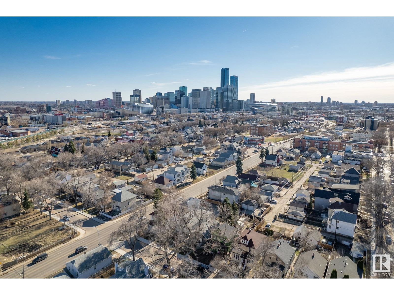 10746 93 ST NW