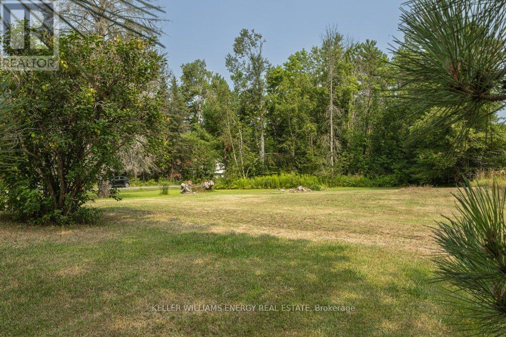 252 RIVERVIEW CRESCENT
