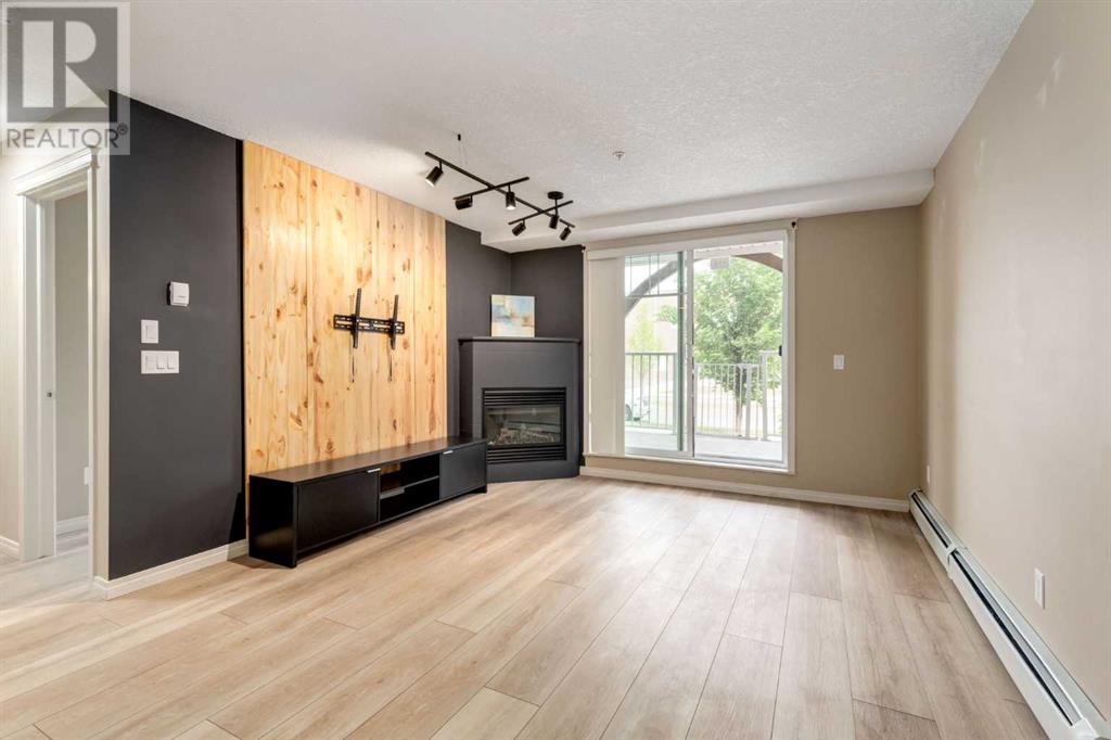 106, 102 Cranberry Park SE