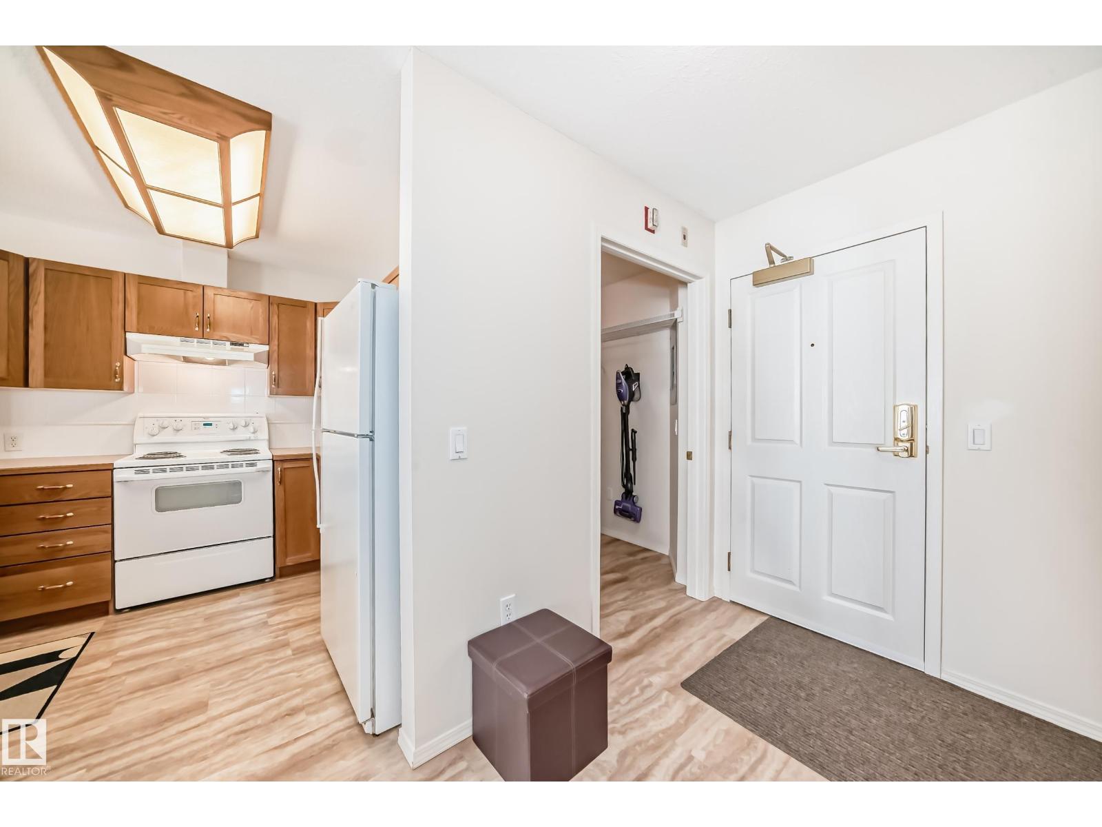 #223 78 MCKENNEY AV