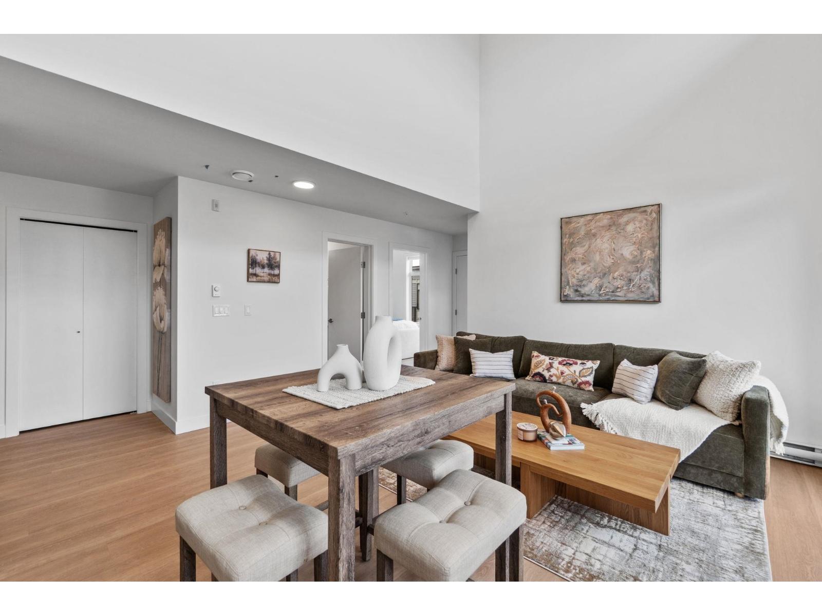 307 33820 SOUTH FRASER WAY