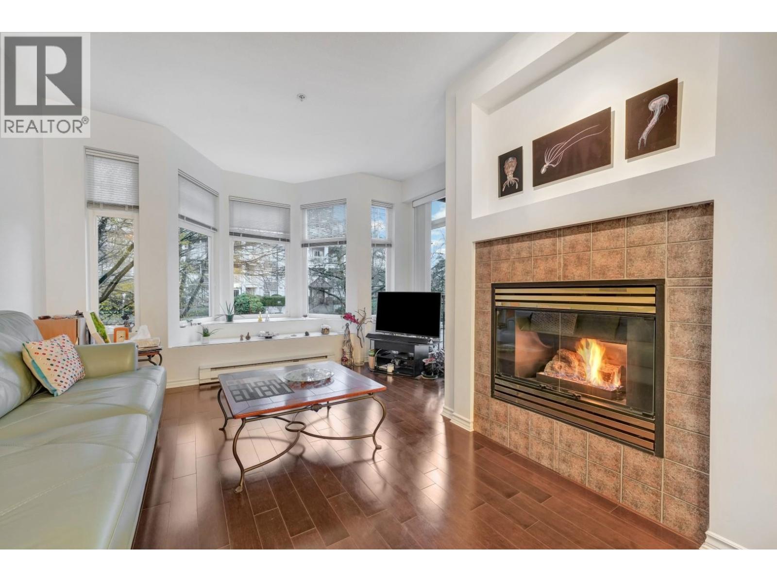 208 588 TWELFTH STREET