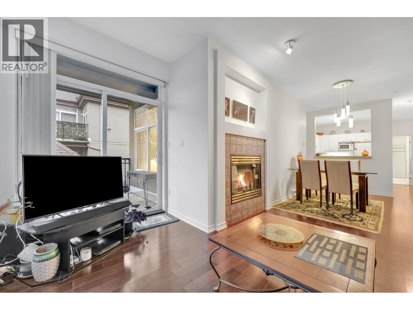 208 588 TWELFTH STREET