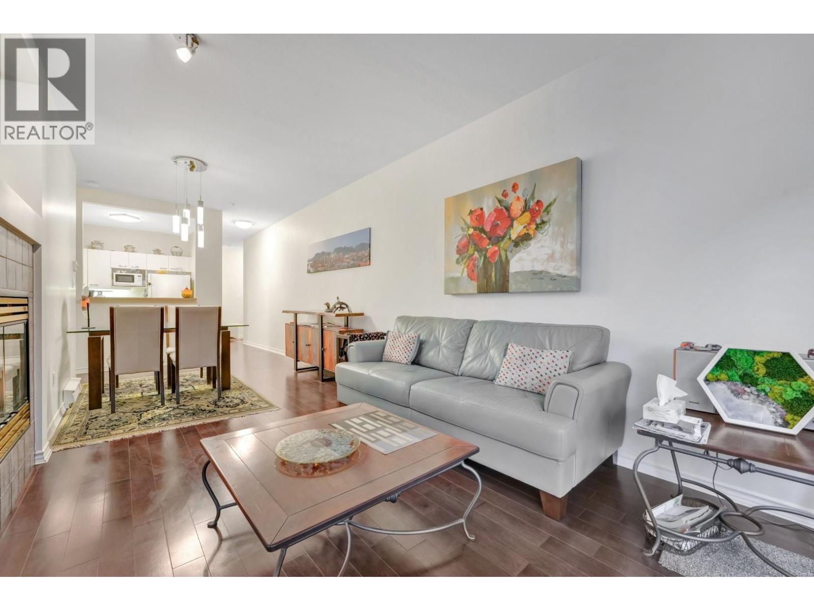 208 588 TWELFTH STREET