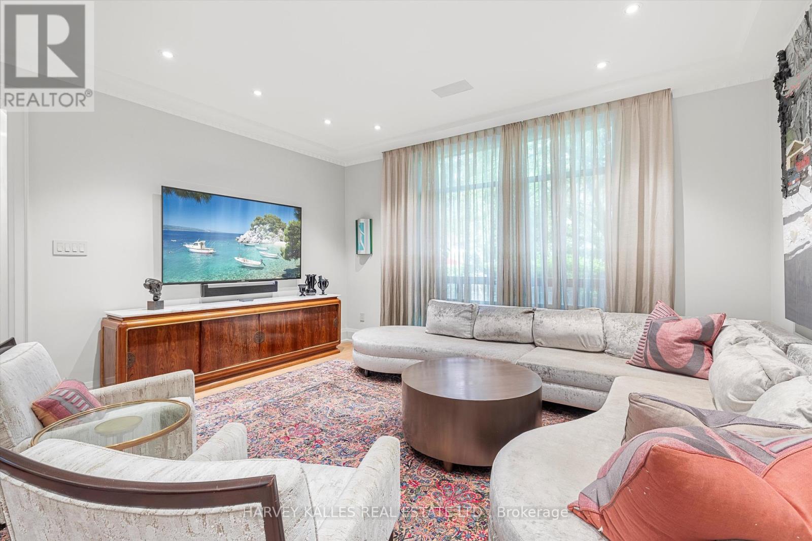 84 ORIOLE ROAD