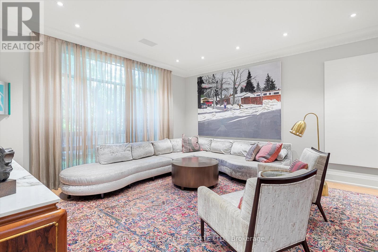 84 ORIOLE ROAD