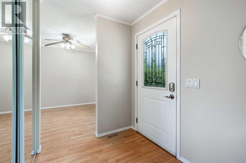 92 Macewan Park Road NW
