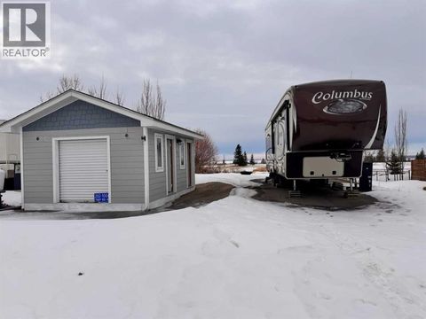 202A 10046 Township road Rural Ponoka County AB T0C2J0