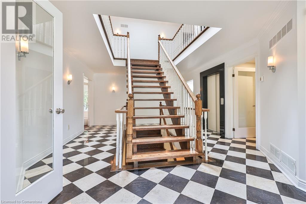 108 WHITTINGTON Place