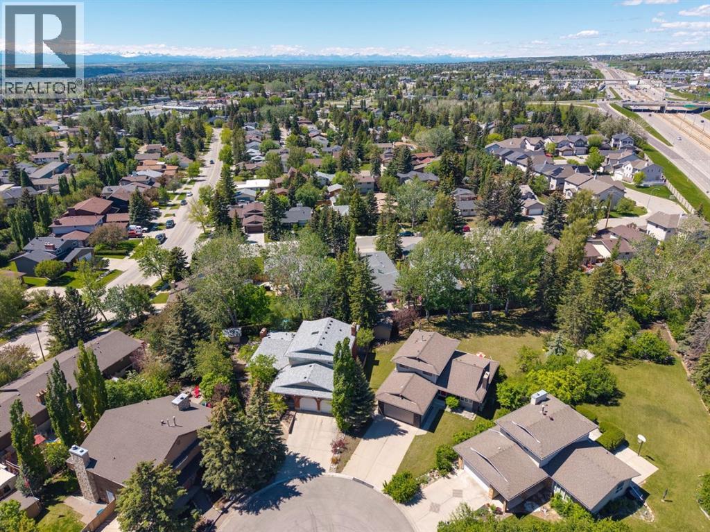 243 Silvergrove Place NW