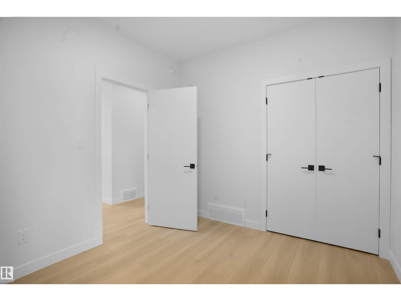 987 Elderberry Landing NW