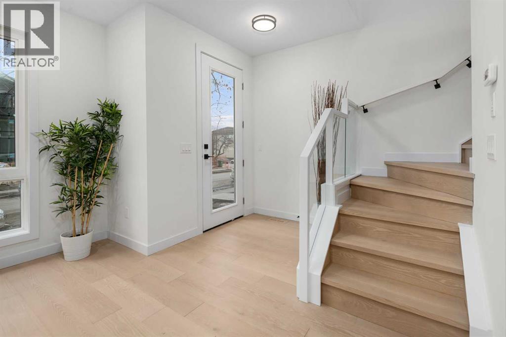 1, 3719 14A Street SW