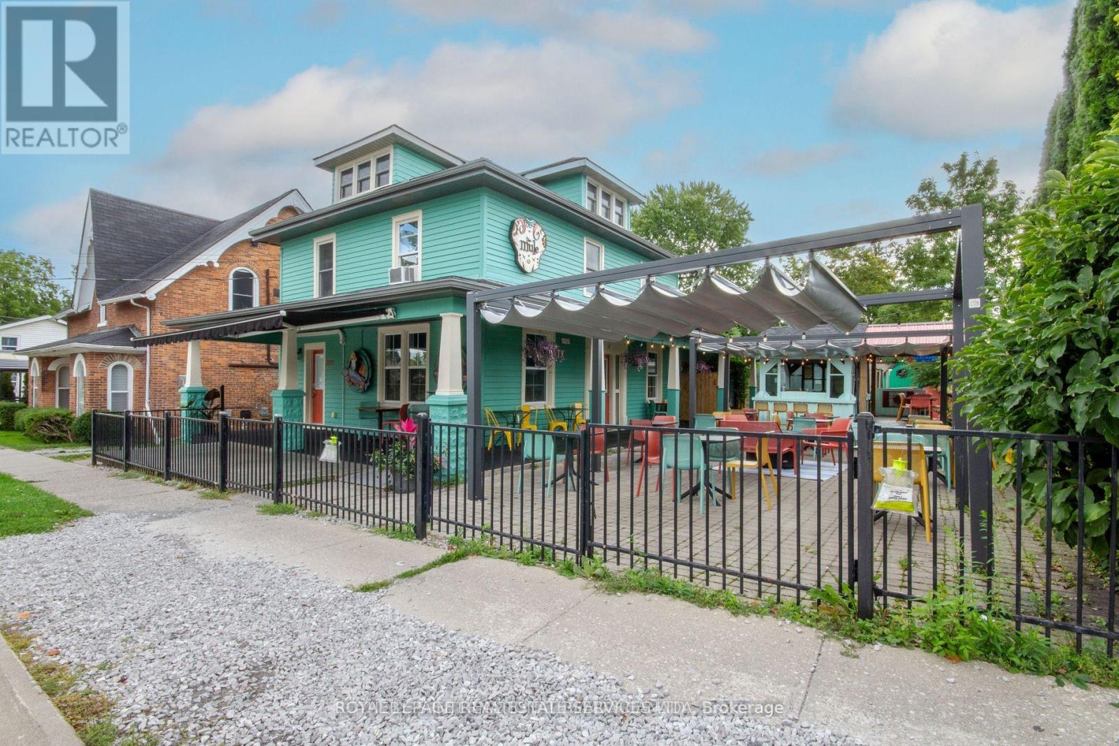 Photo 1 of 19 — 2012 PARK STREET, Norfolk (Port Dover), ON N0A1N0