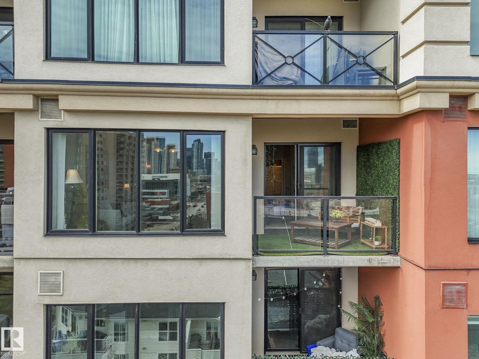 #908 10303 111 ST NW