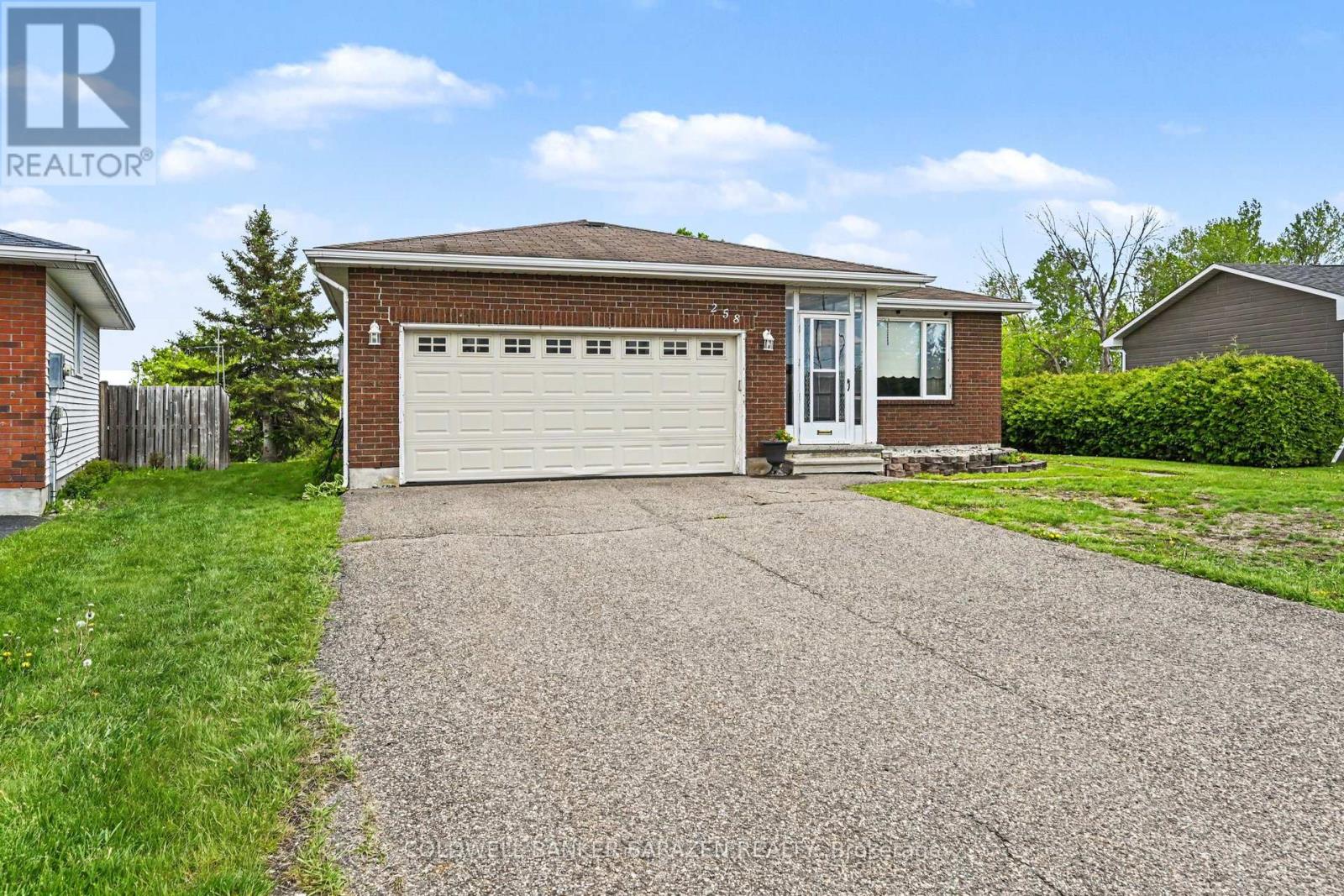 258 ALLAN DRIVE