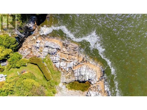 5252 MARINE DRIVE West Vancouver BC V7W2P8