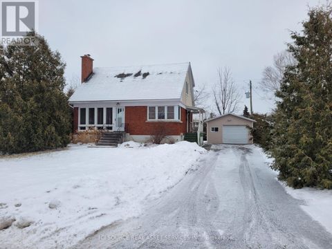 30 SUNNYCREST DRIVE Ottawa ON K2E5Y2