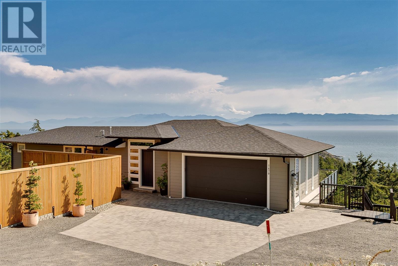 7470 Thornton Hts