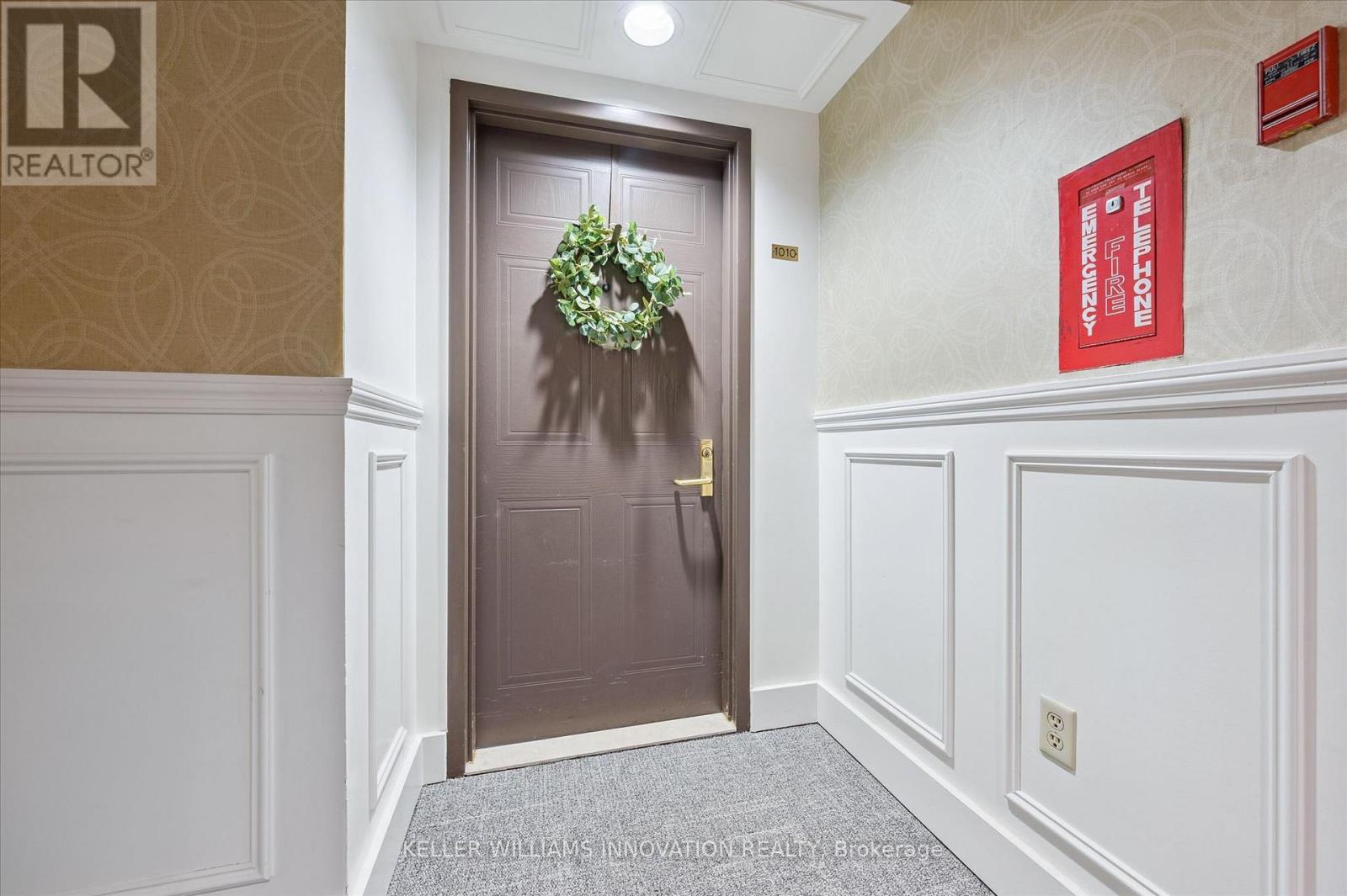 1010 - 265 WESTCOURT PLACE