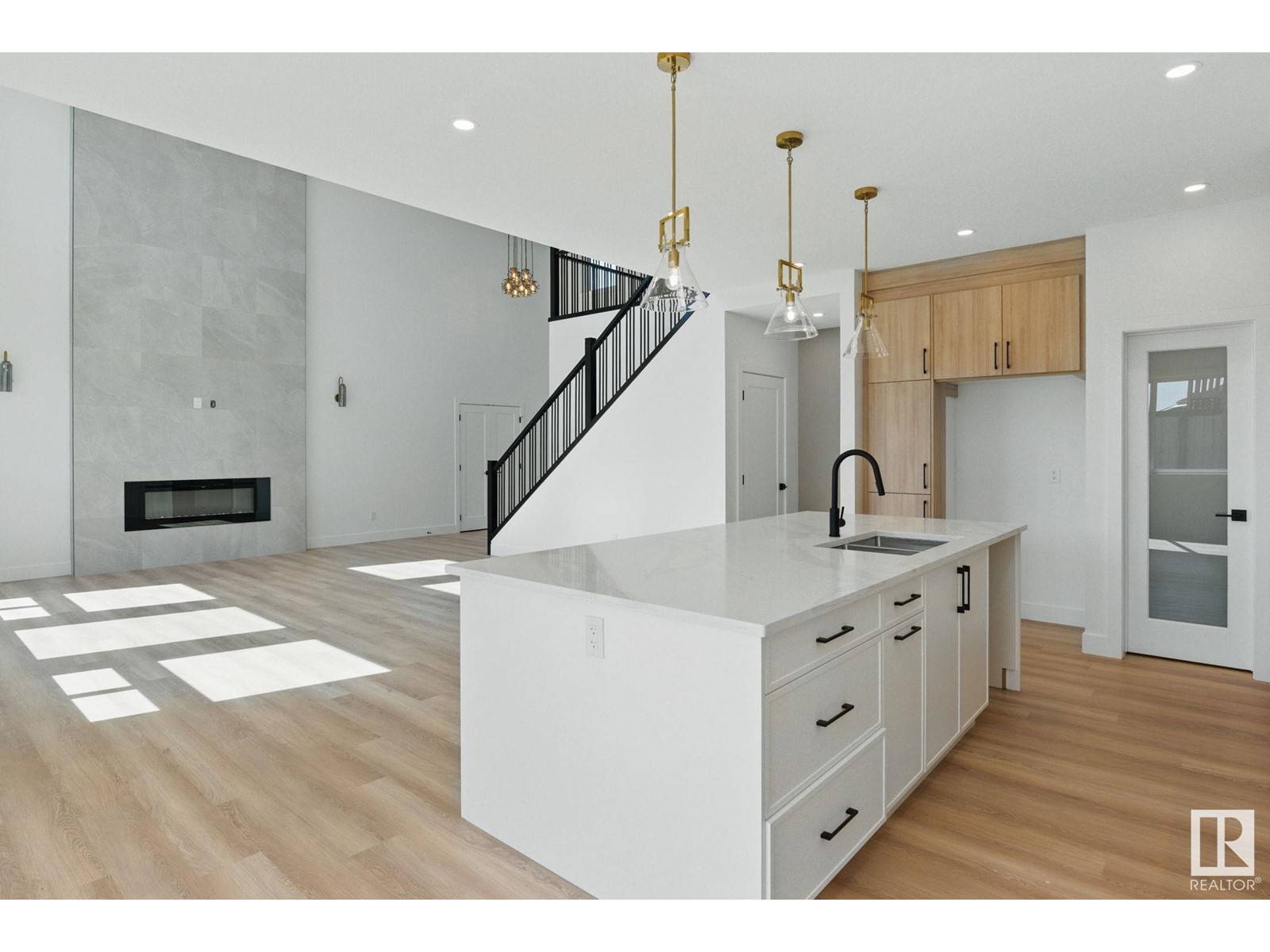41 Avonlea WY