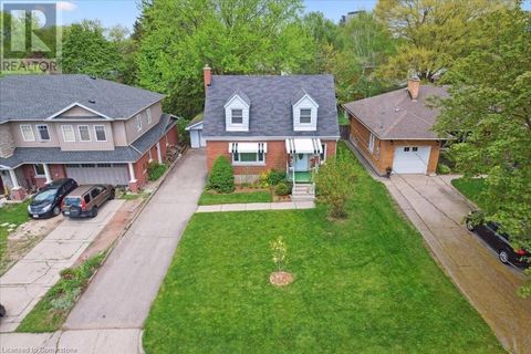 78 ROSLIN Avenue S Waterloo ON N2L2H1