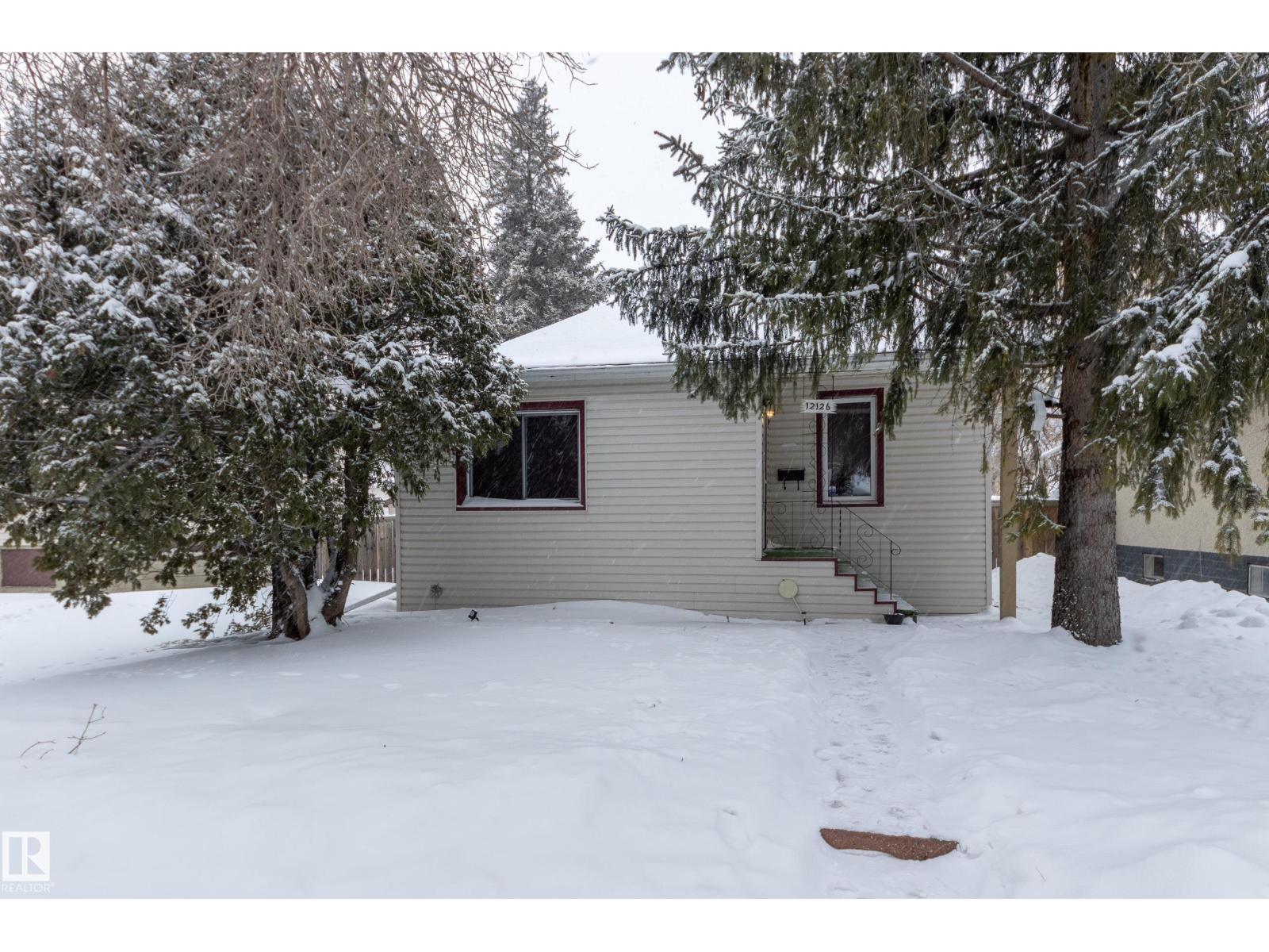 12126 39 ST NW