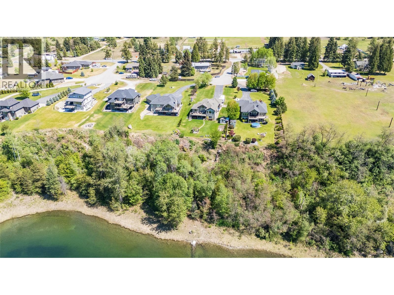 943 Riverview Place
