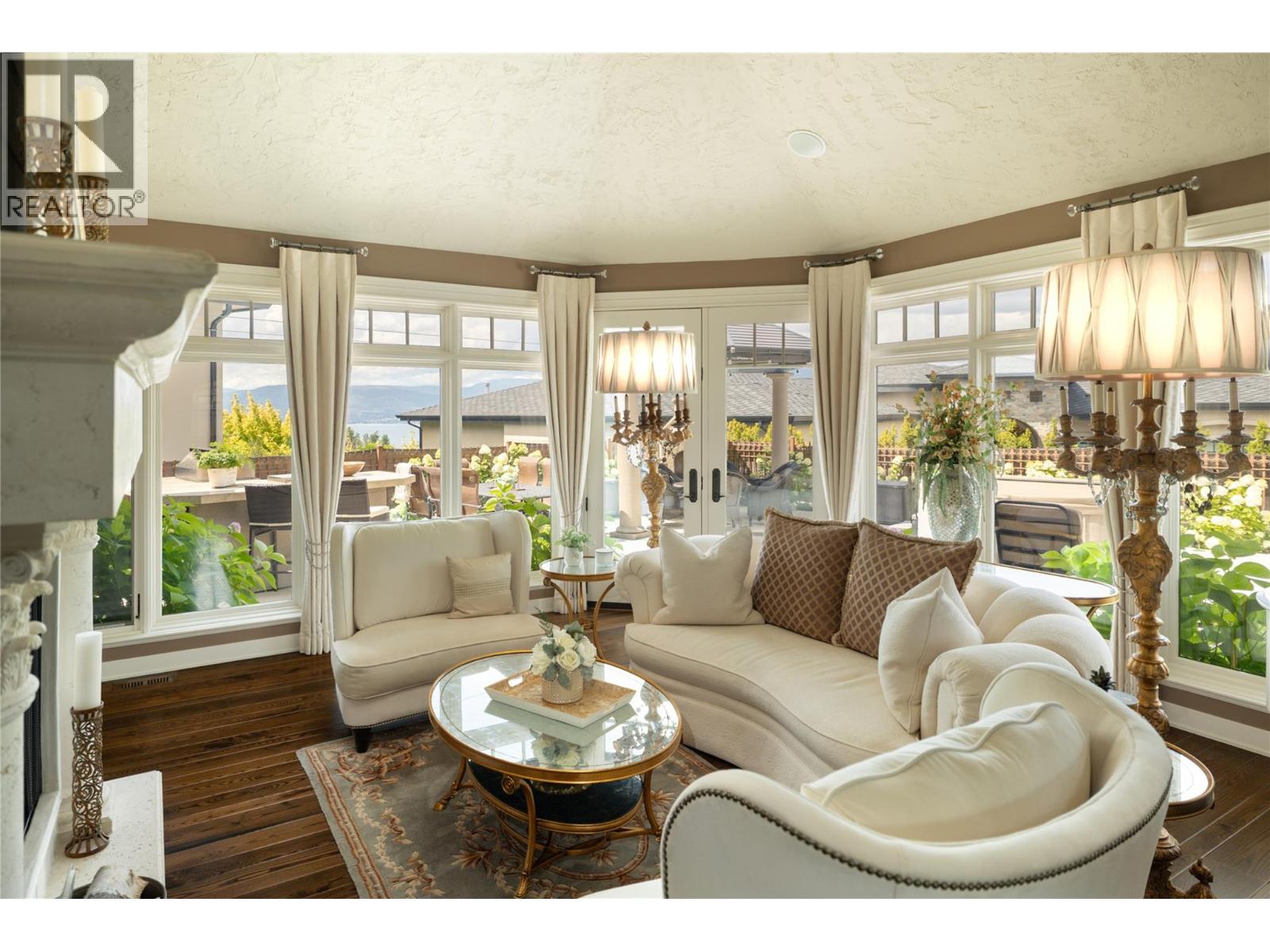 4768 CARMEL Crescent