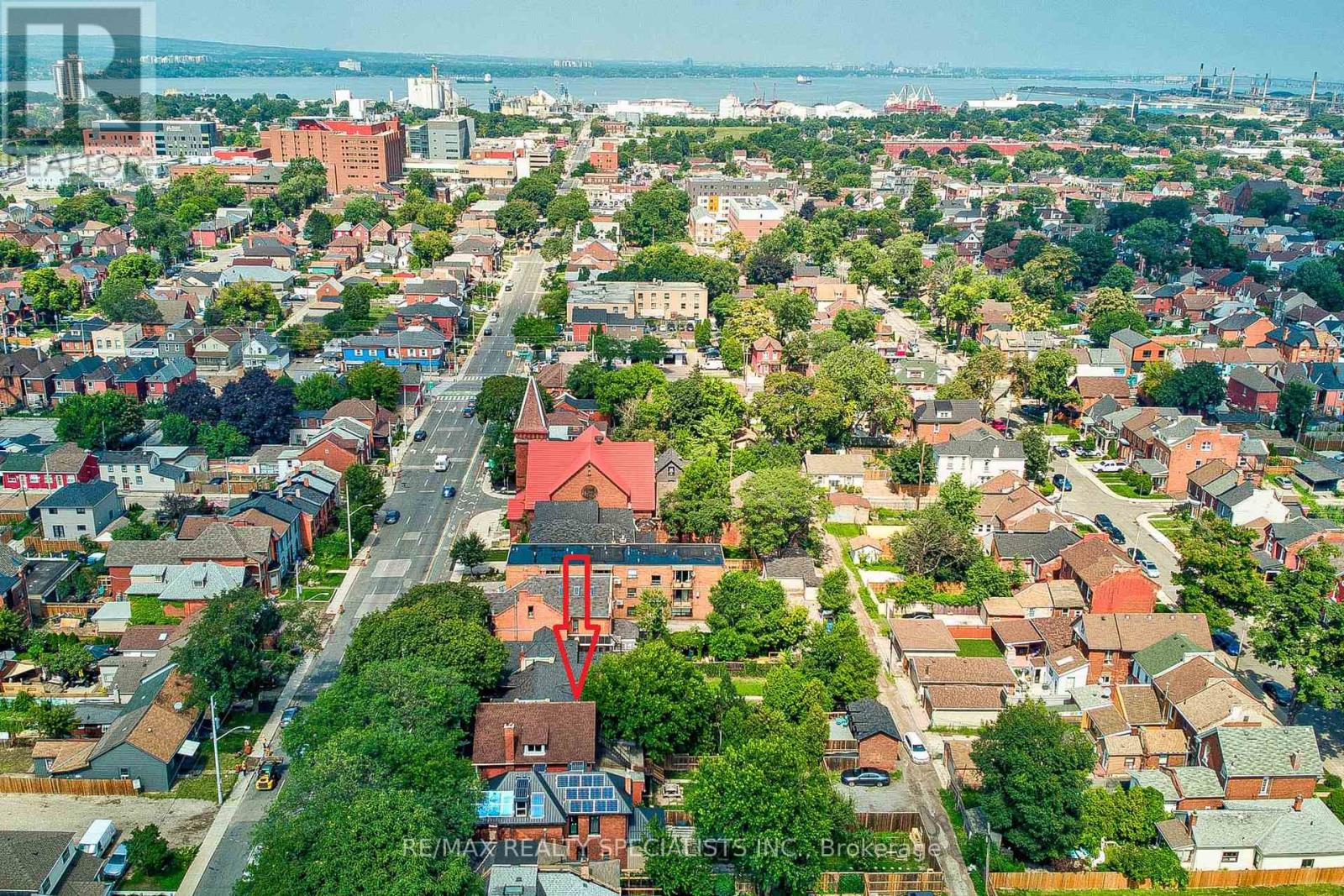 108 VICTORIA AVENUE N