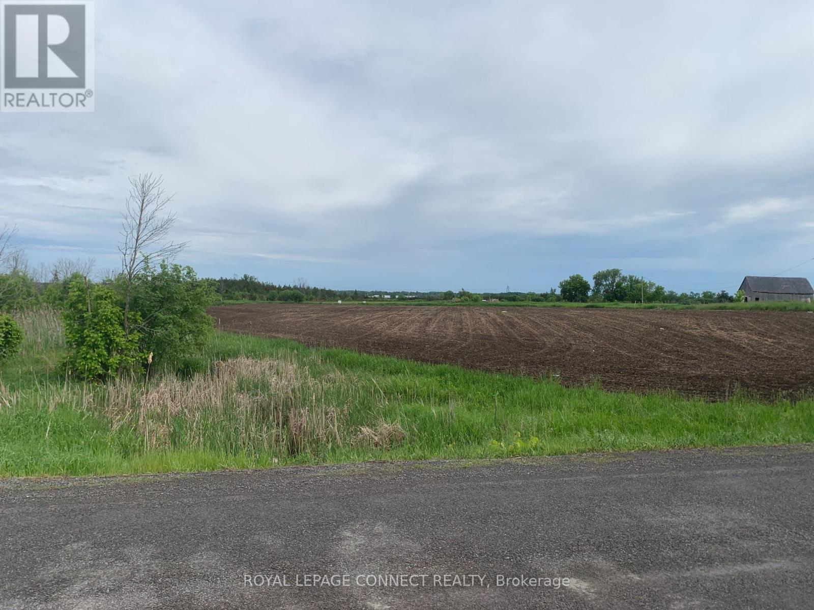 208 DRIVE IN ROAD
