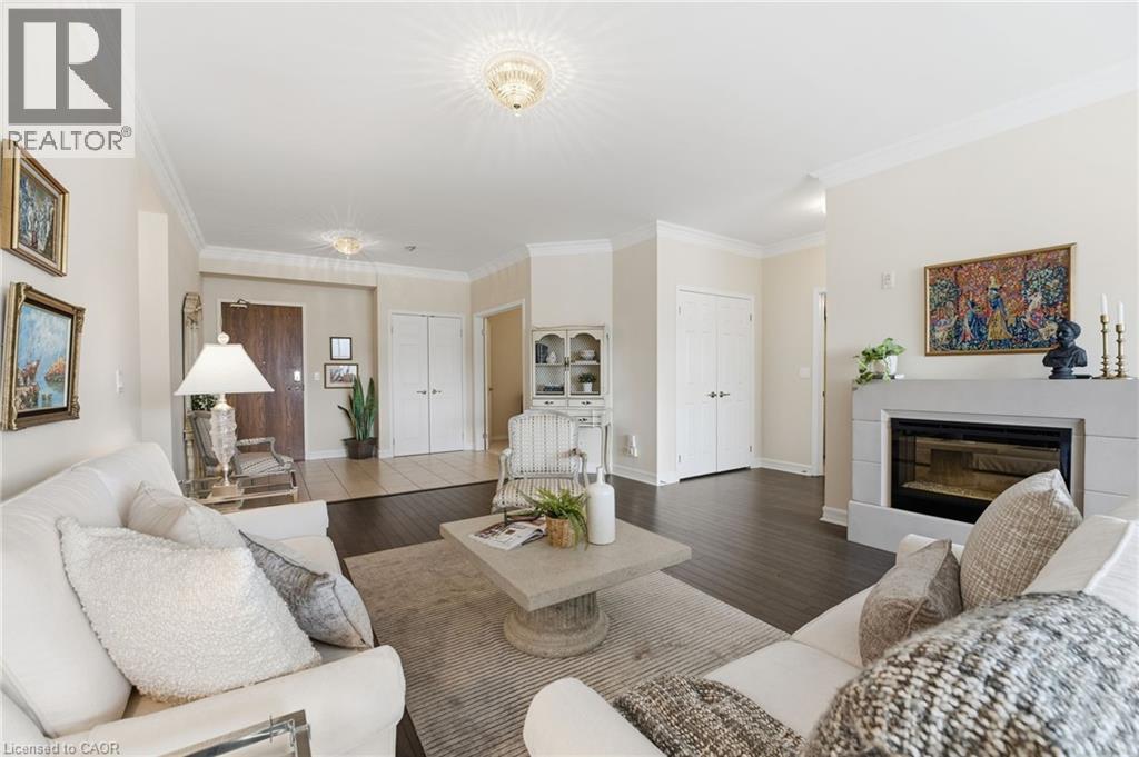 3000 CREEKSIDE Drive Unit# 706