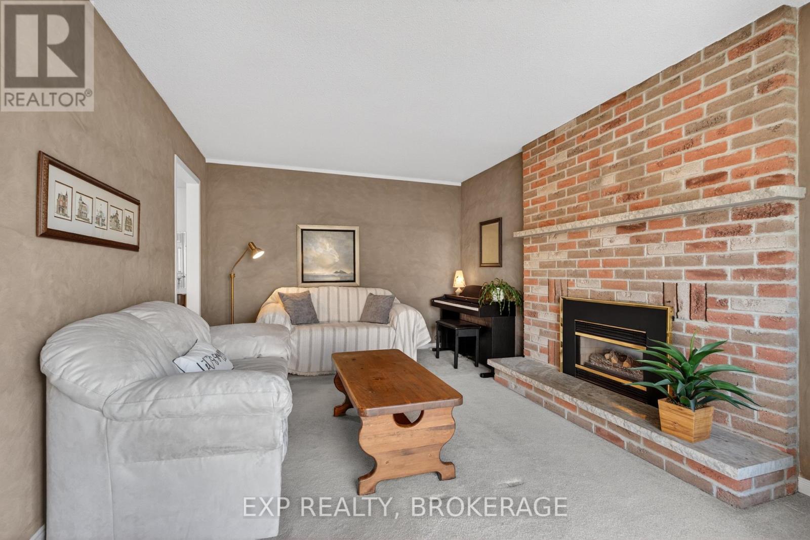 116 MARGARET PLACE