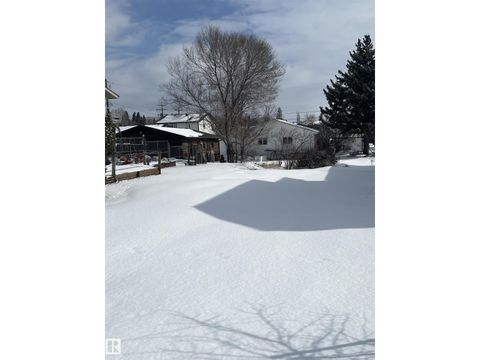 5405 47 ST Stony Plain AB T7Z1E4