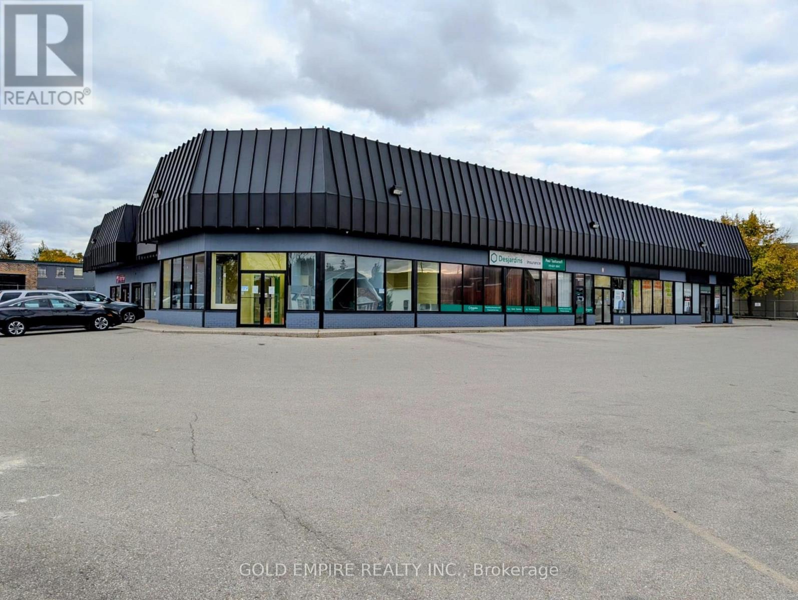 #6 - 41 MONDAMIN STREET