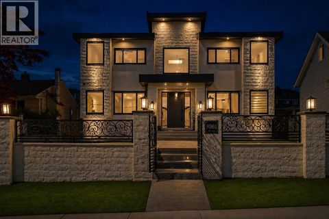 8061 11TH AVENUE Burnaby BC V3N2N8