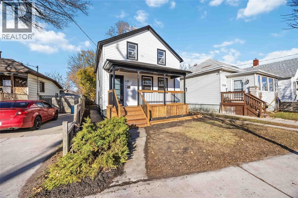 218 Confederation STREET