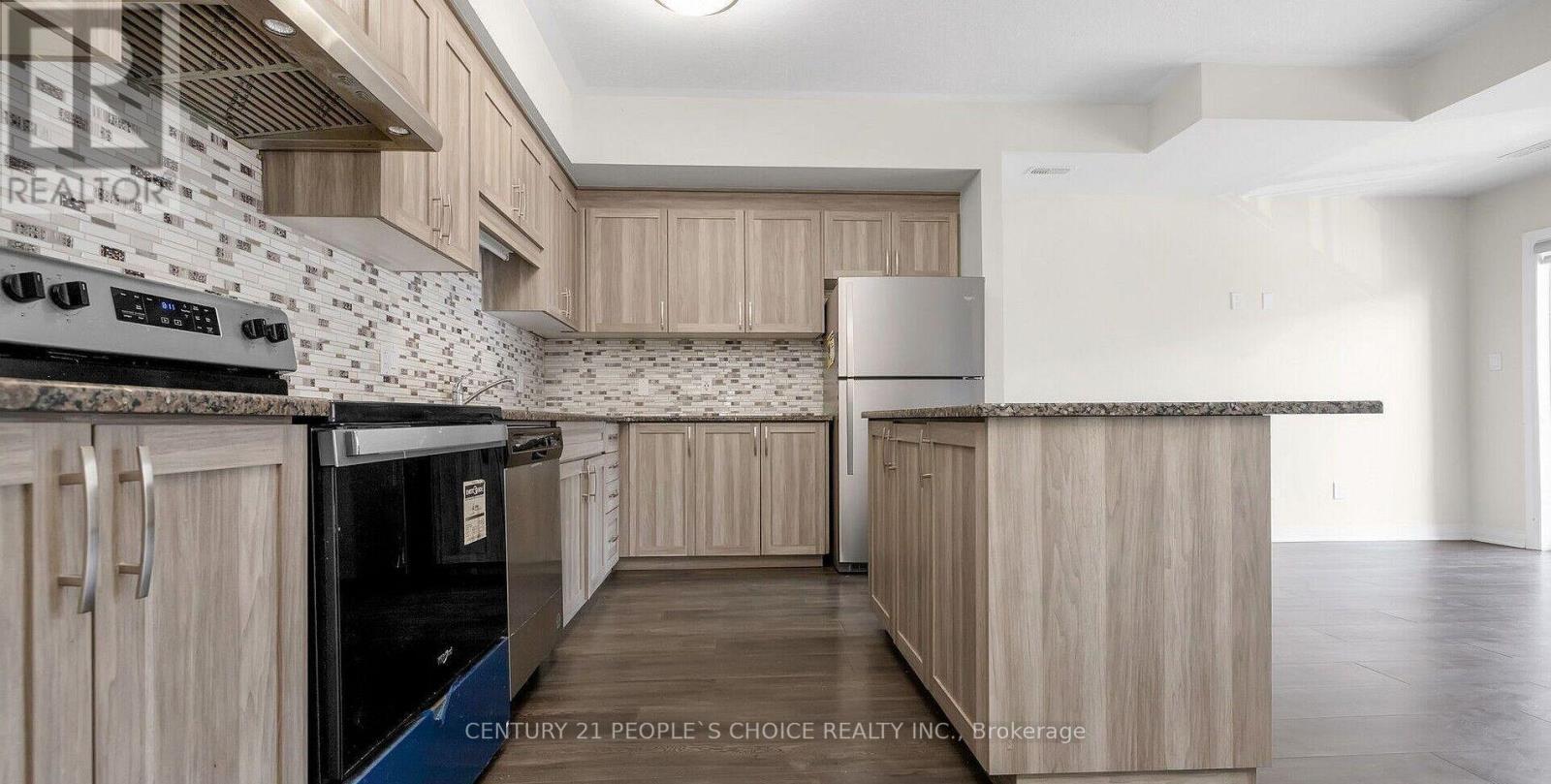C 43 - 25 ISHERWOOD AVENUE