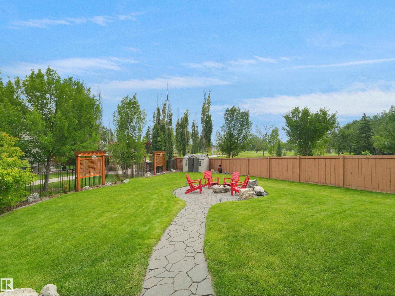 3704 141 AV NW