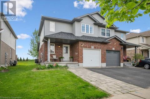 207 BRENNEMAN Drive Baden ON N3A4N2